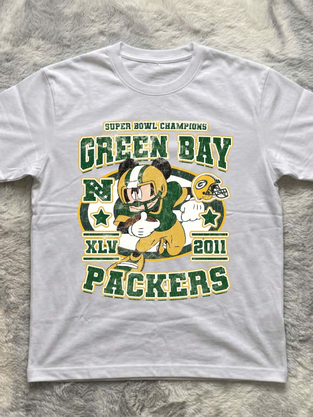 Gildan White Tee with Green & Gold Green Bay Packers Graphic